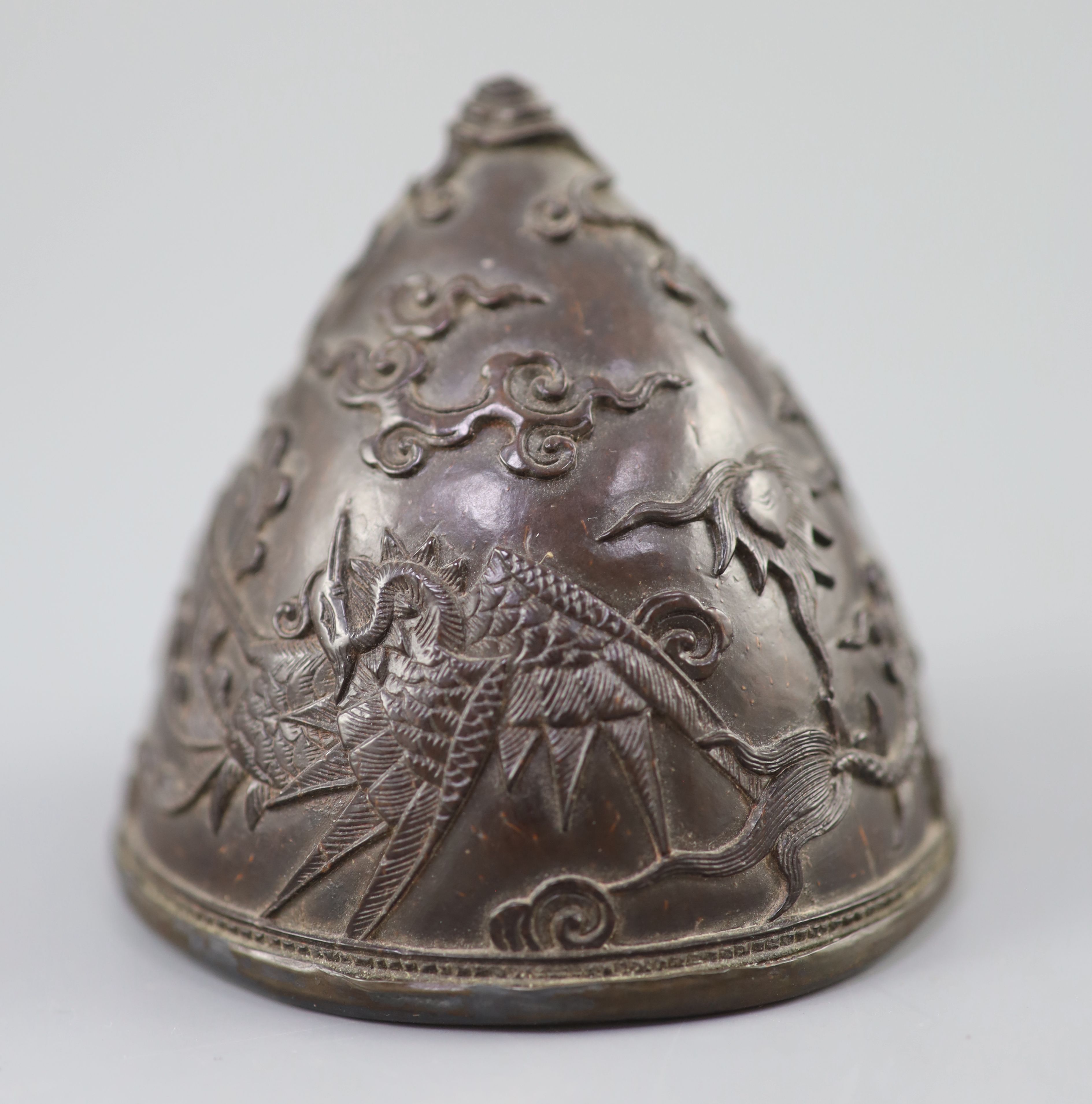 A Chinese dragon & phoenix coconut libation cup, 18th/19th century,